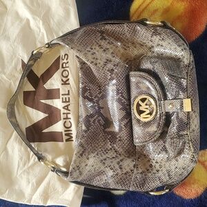Michael Kors hobo purse
